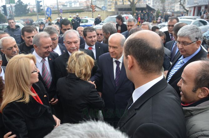 MHP LİDERi DEVLET BAHÇELİ AKHİSARLILAR İLE BULUŞTU